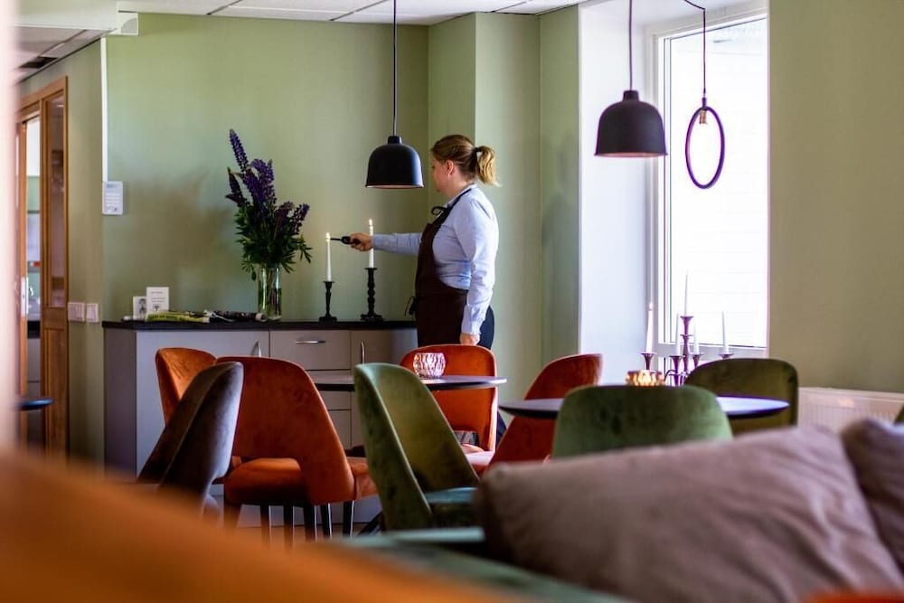 Hotell Hehrne 8/50