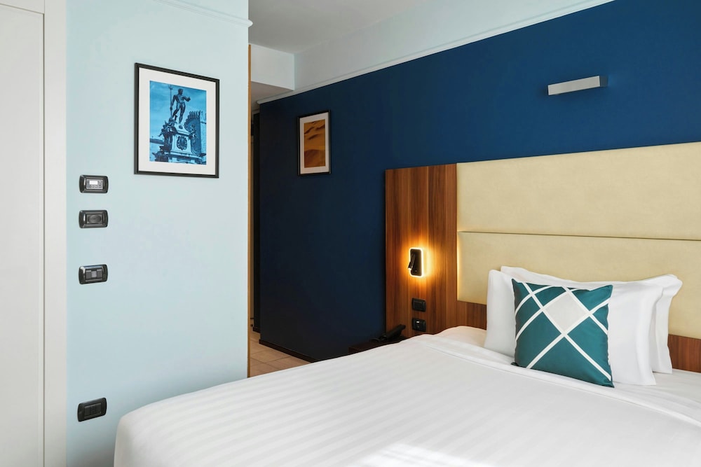 Standard, Single Bed, City View