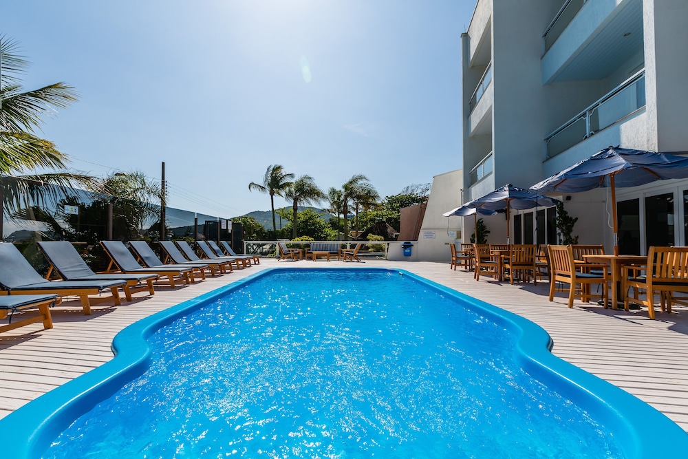 Bombinhas Blue Suites 9/19