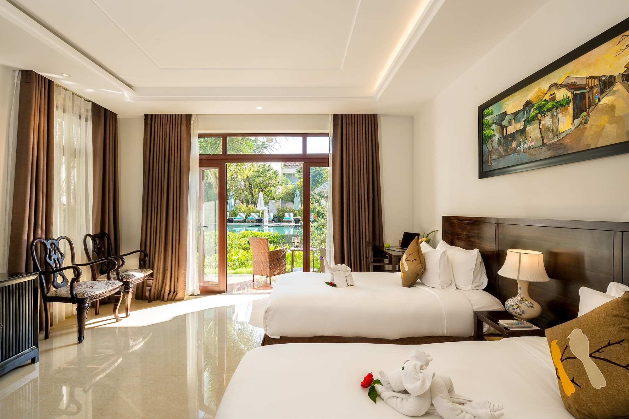DELUXE, TWIN BEDS, POOL VIEW, BALCONY