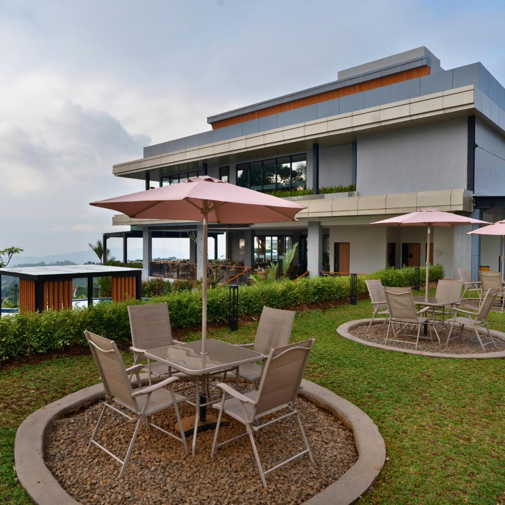 Laska Hotel and Resort Ciater 45/49