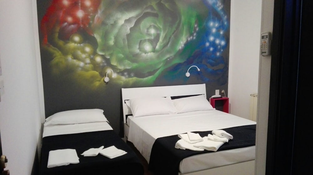 Hotel X 10/21