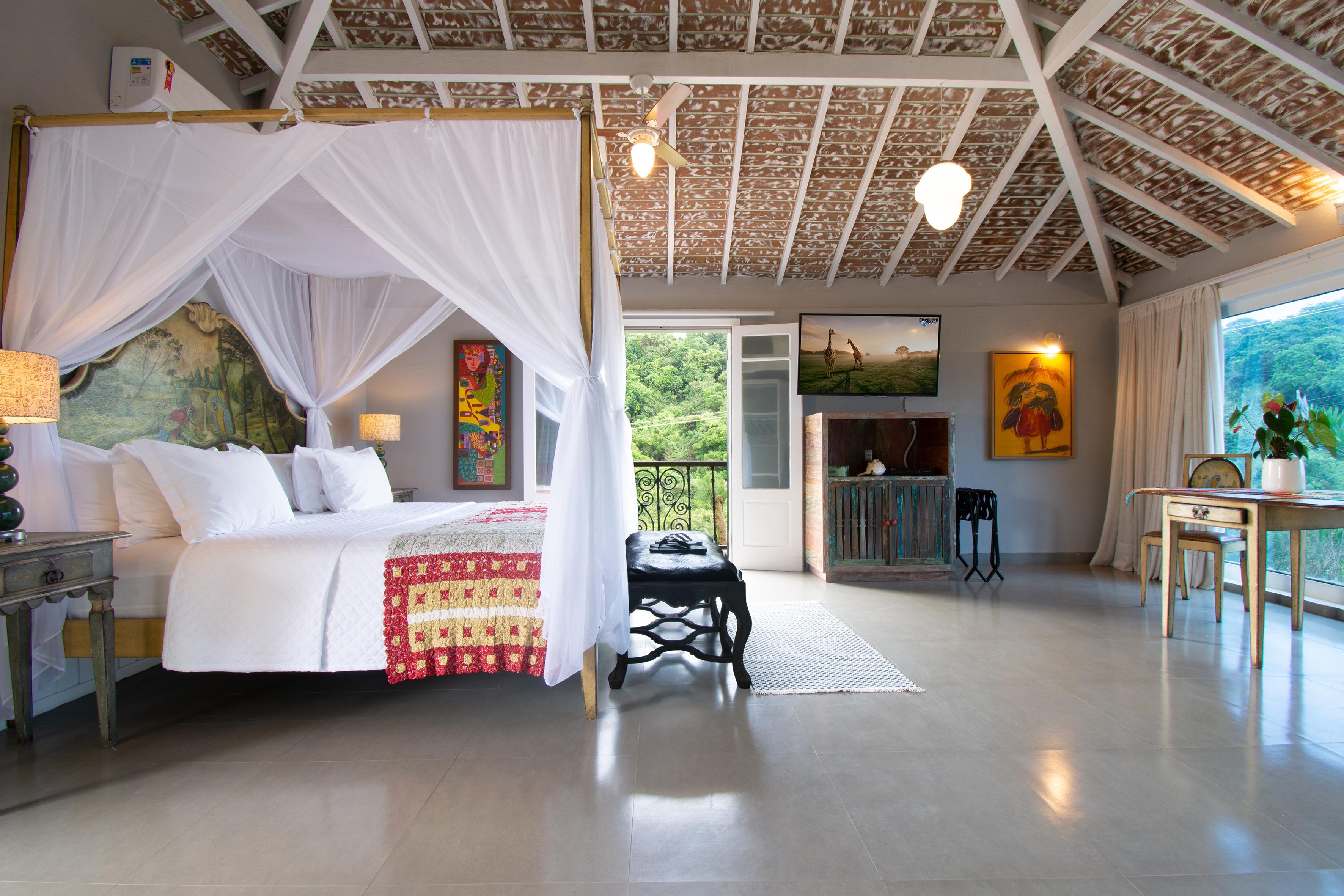 Suite, Sea View