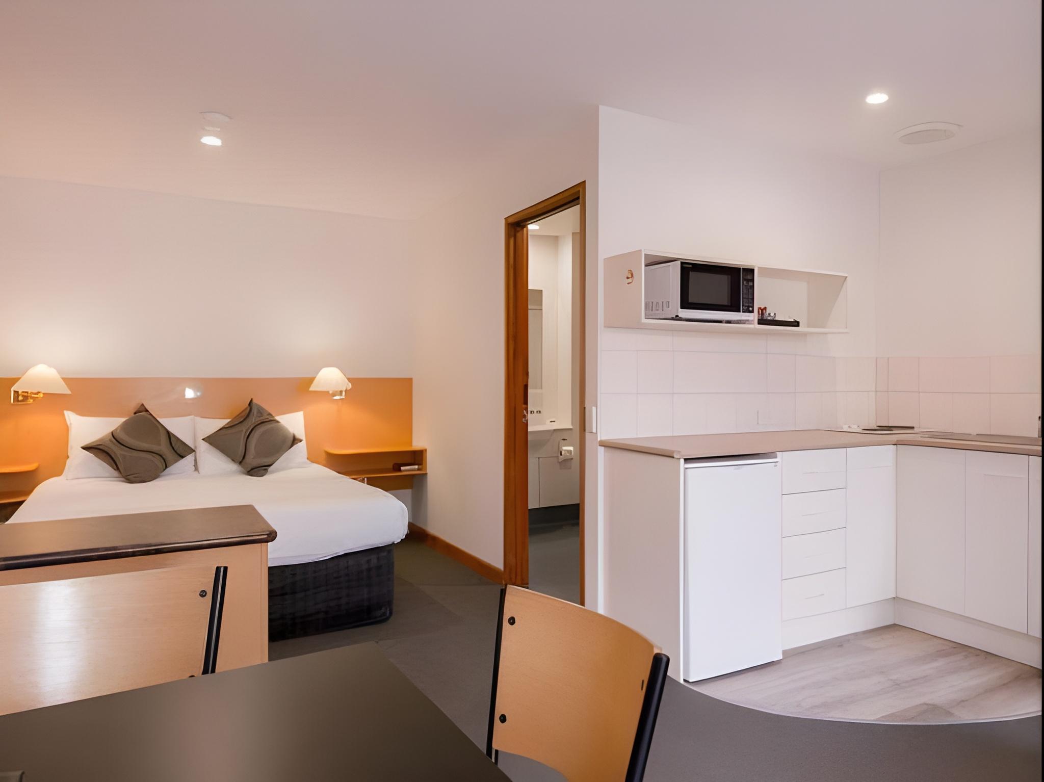 2 Bedrooms, Apartment, Single Level