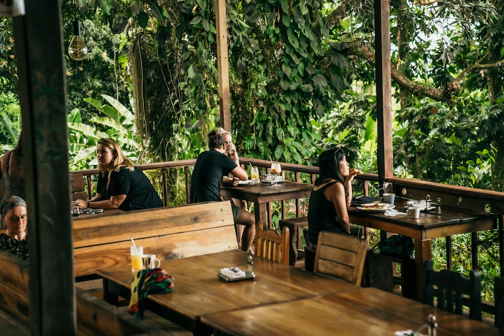 Bambuda Lodge 49/66