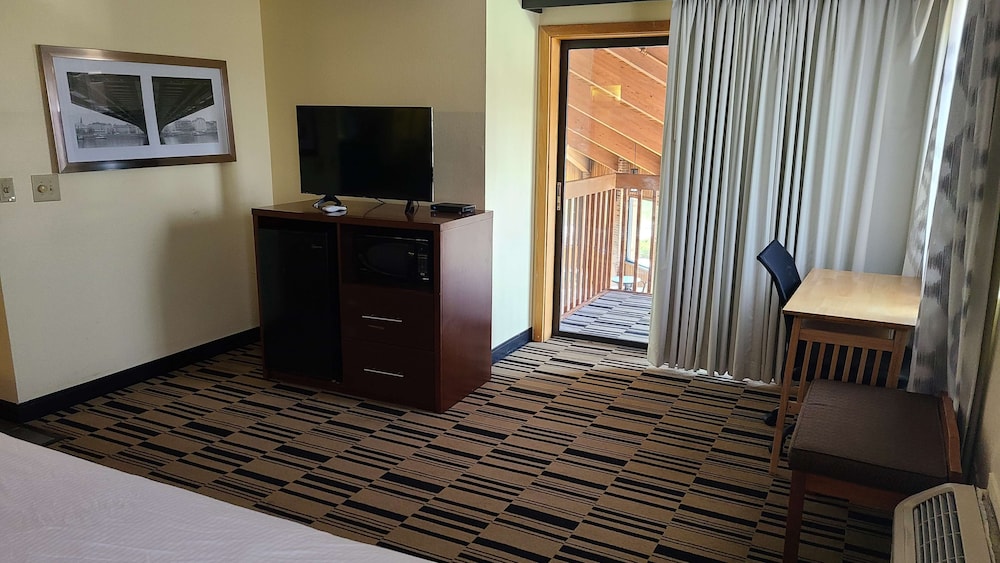 Best Western Shippensburg Hotel 24/58