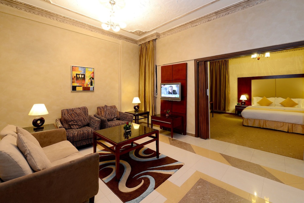 Boudl Al Olaya 38/49