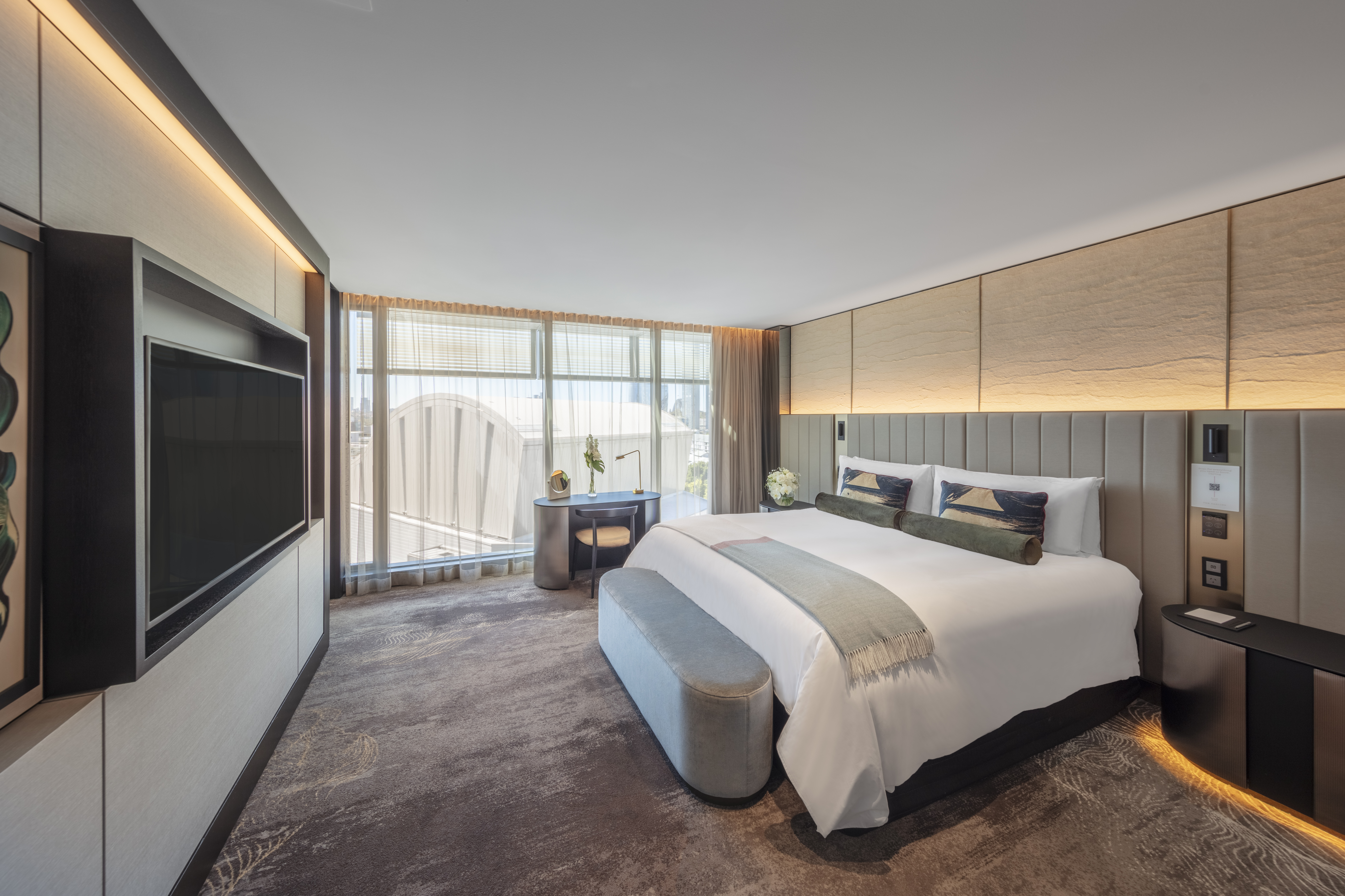 Jewel, Spa, Suite