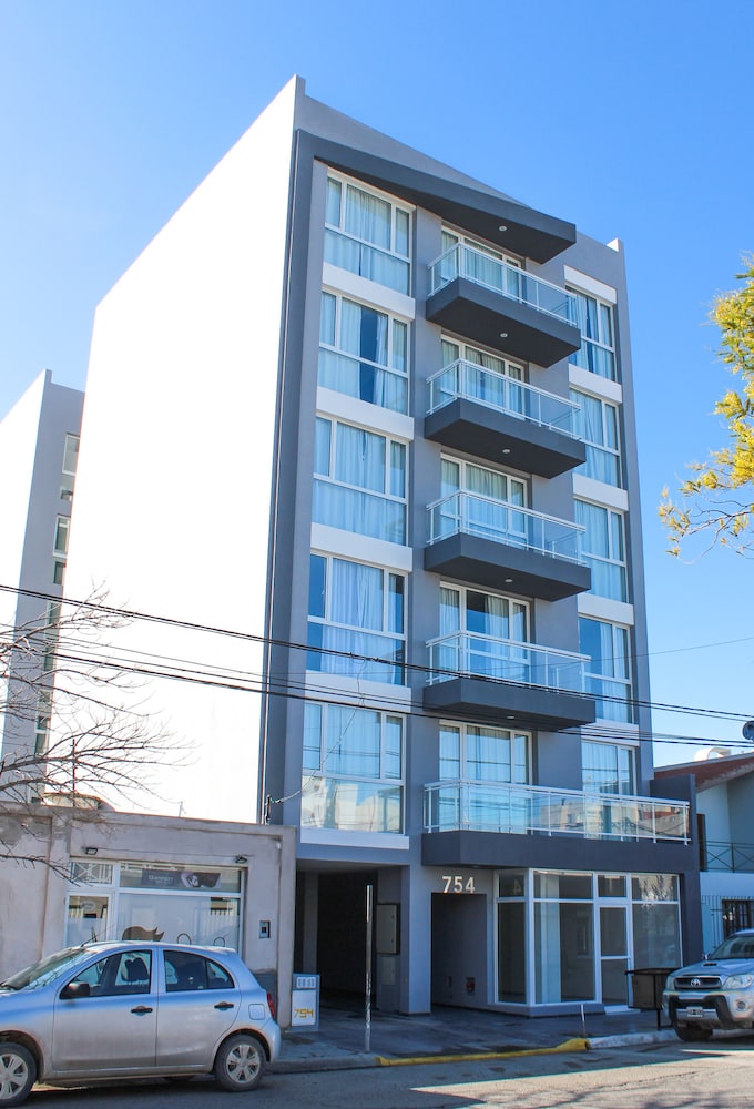 Ramada Residences by Wyndham Puerto Madryn CQ Mitre 2/52