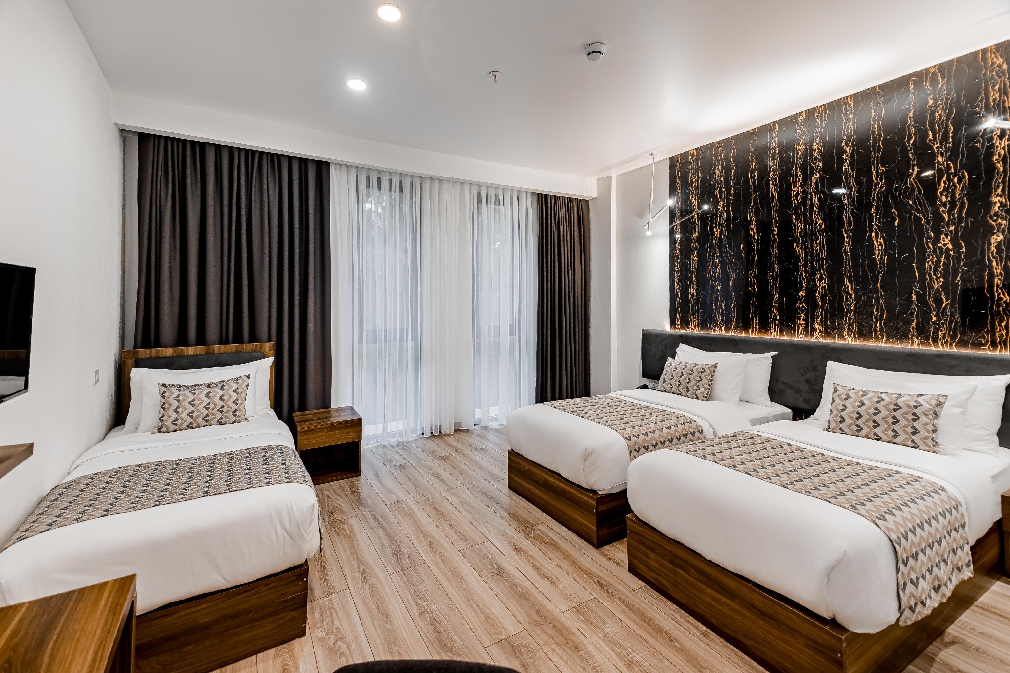 Room, Triple, Single Bed
