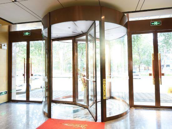 Jiayi Hotel (Heze Danyang Overpass) 18/27