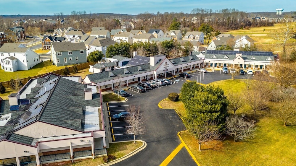 Executive Inn And Suites 41/43