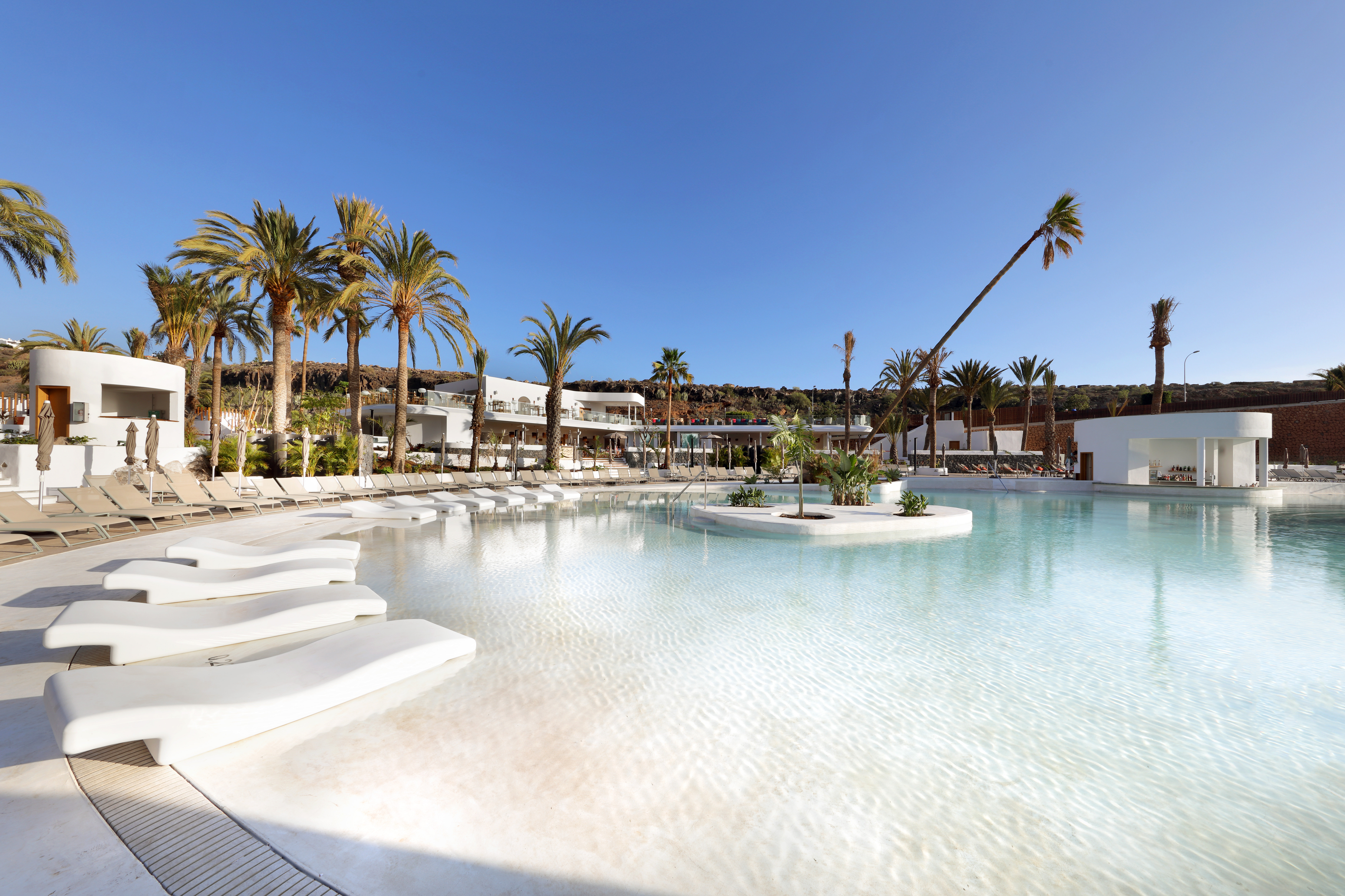 Hard Rock Hotel Tenerife 78/82