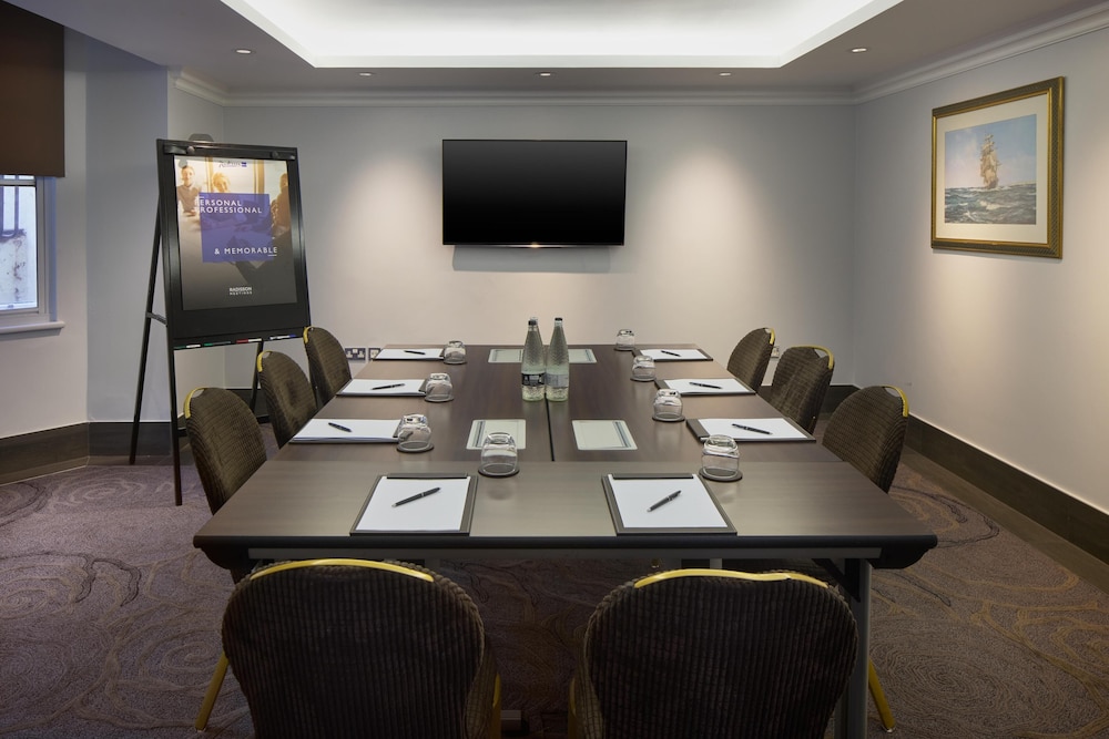 Radisson Blu Hotel London South Kensington 71/76