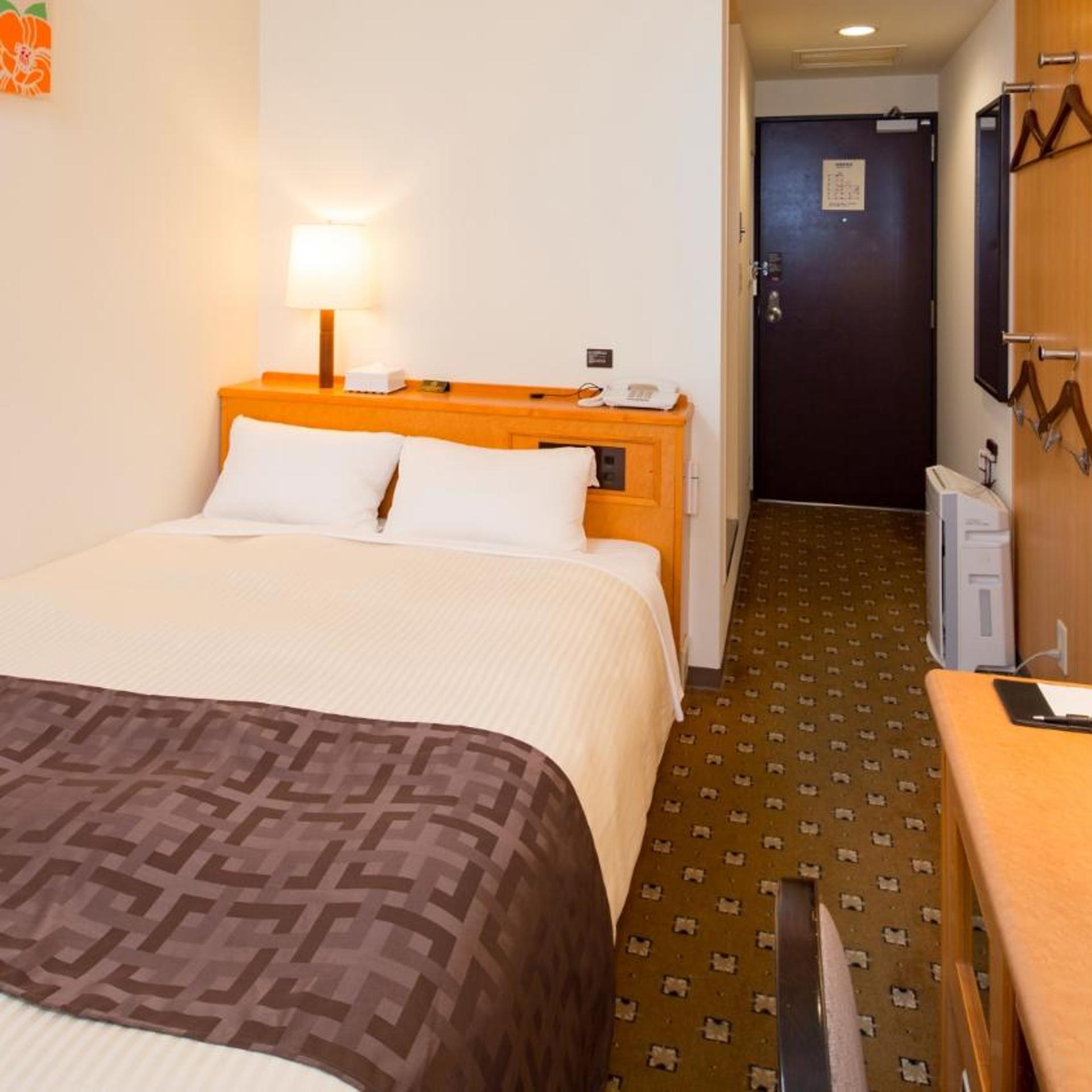 Semi Room, Economy, Semi Double Bed, Smoking