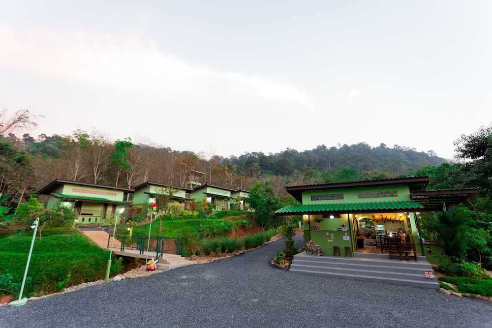The Mouth Resort 46/51