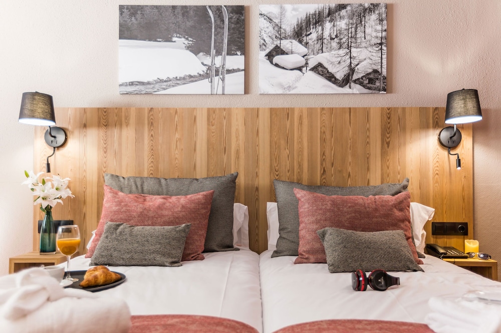 Hotel Grand Pas 7/49