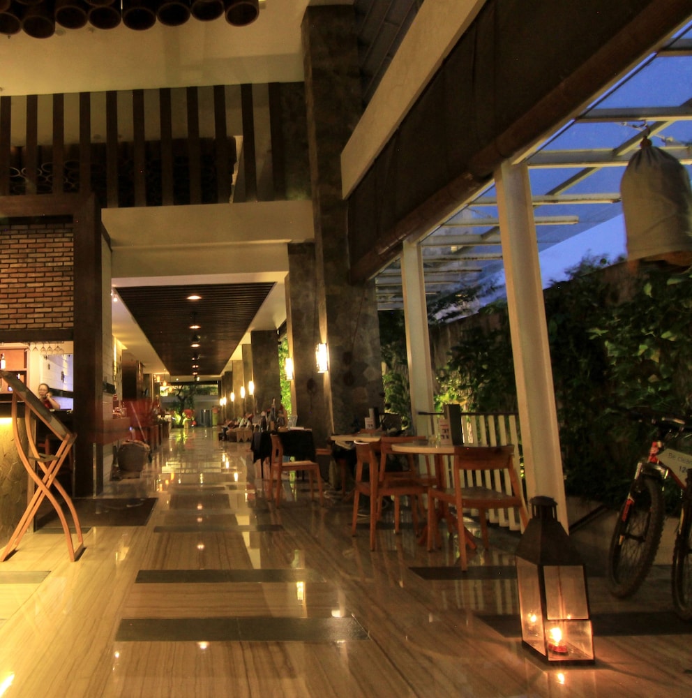 Grand Ixora Kuta Resort 4/73