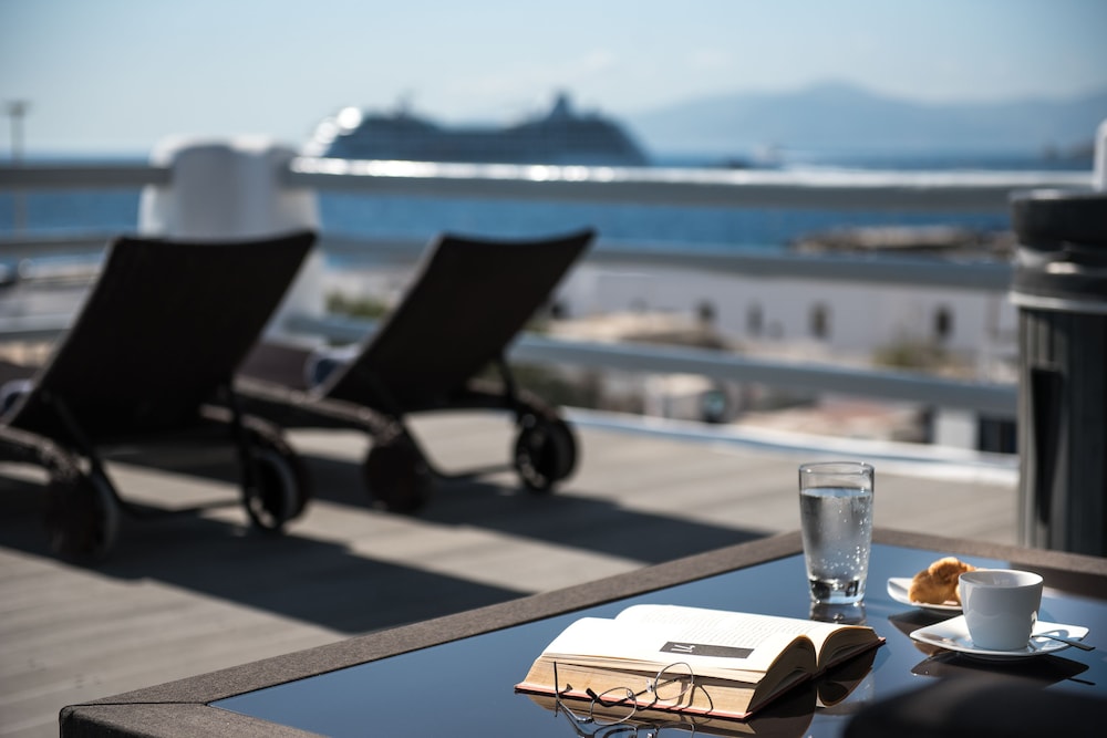 Riva Suites 27/50