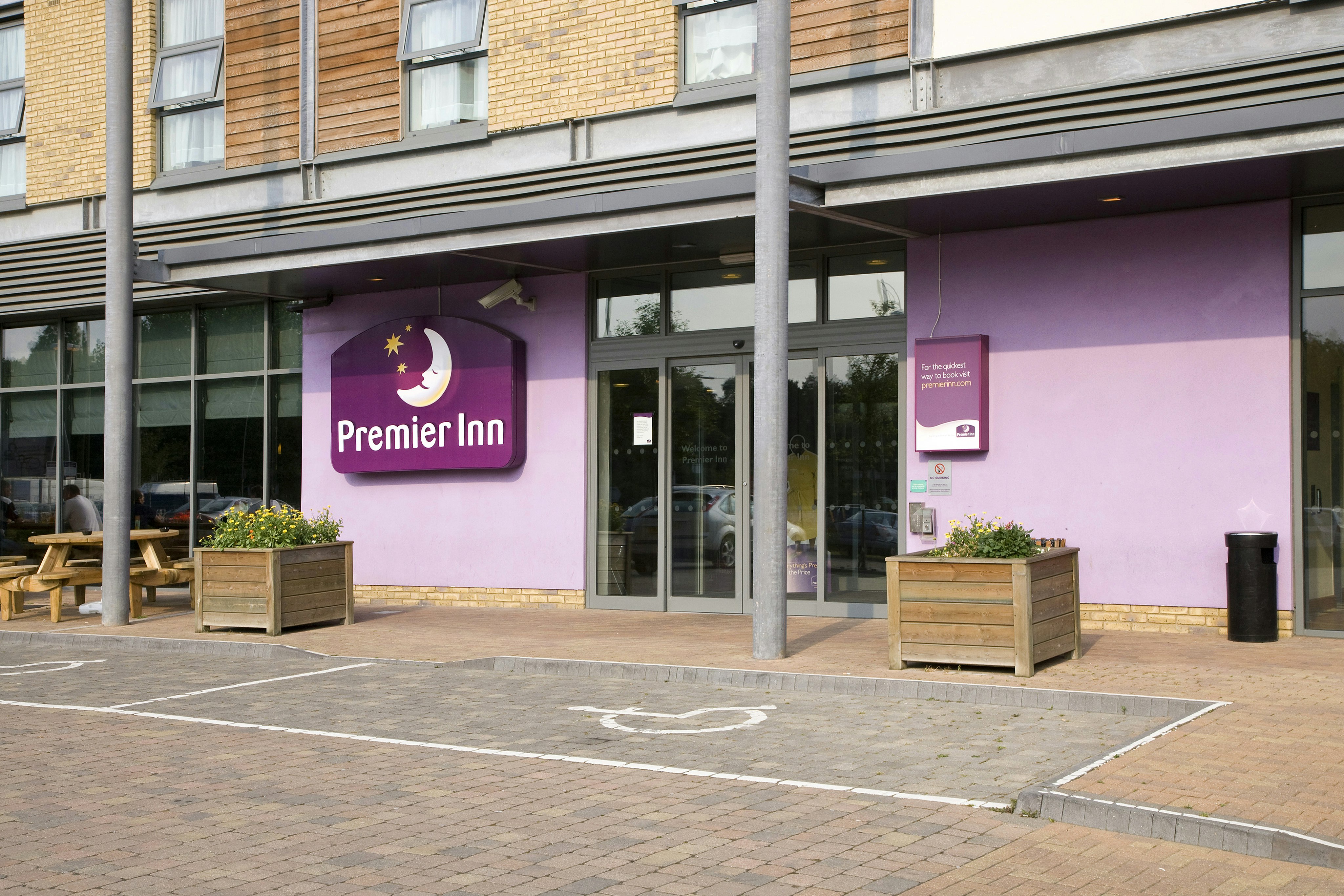 Premier Inn Watford (Croxley Green) 21/25