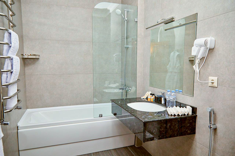 غرفة سوبيريور بسرير مزدوج، Sangzor Boutique Hotel 2/3