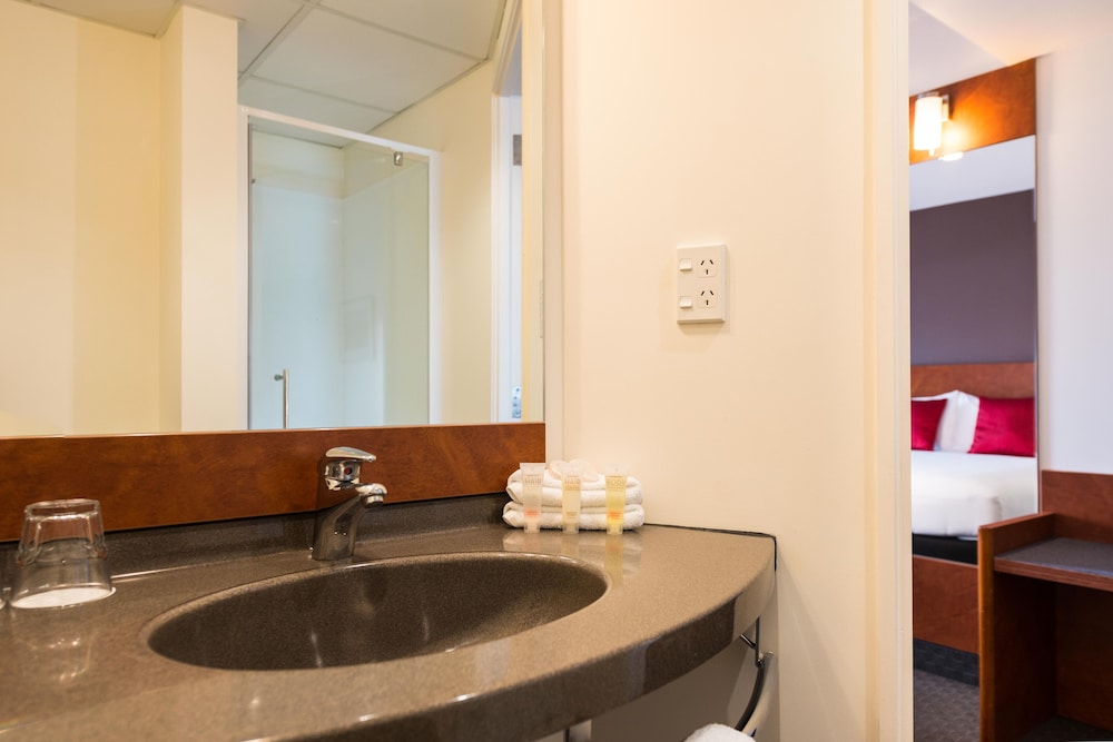 IBIS CHRISTCHURCH 21/60