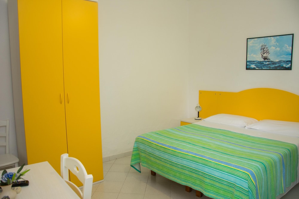Hotel Villa Mena 15/50