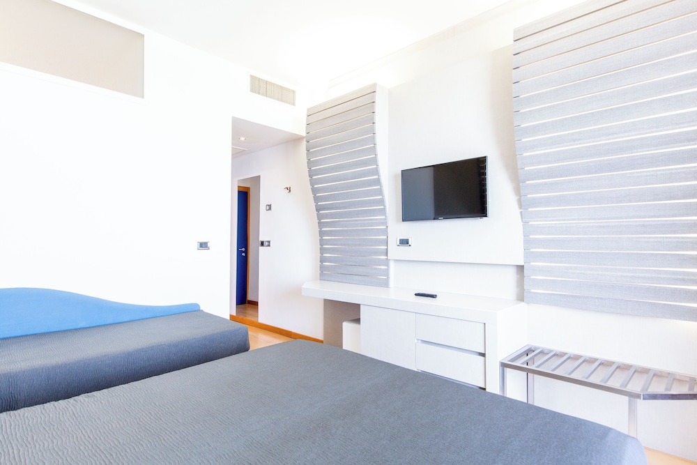 Hotel Baltic Riccione 45/68
