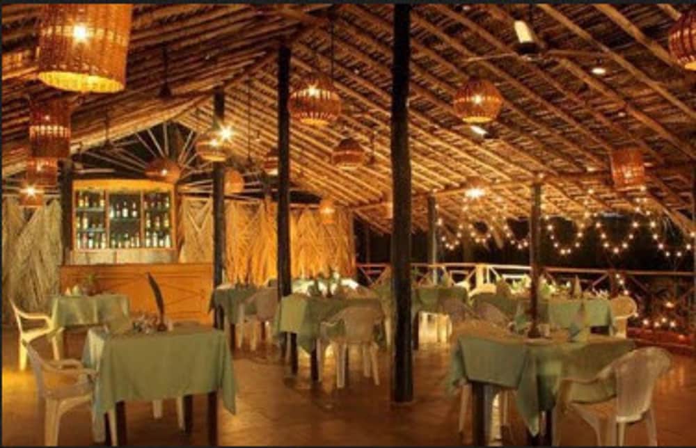 Lillywoods Highland Beach Resort 51/59