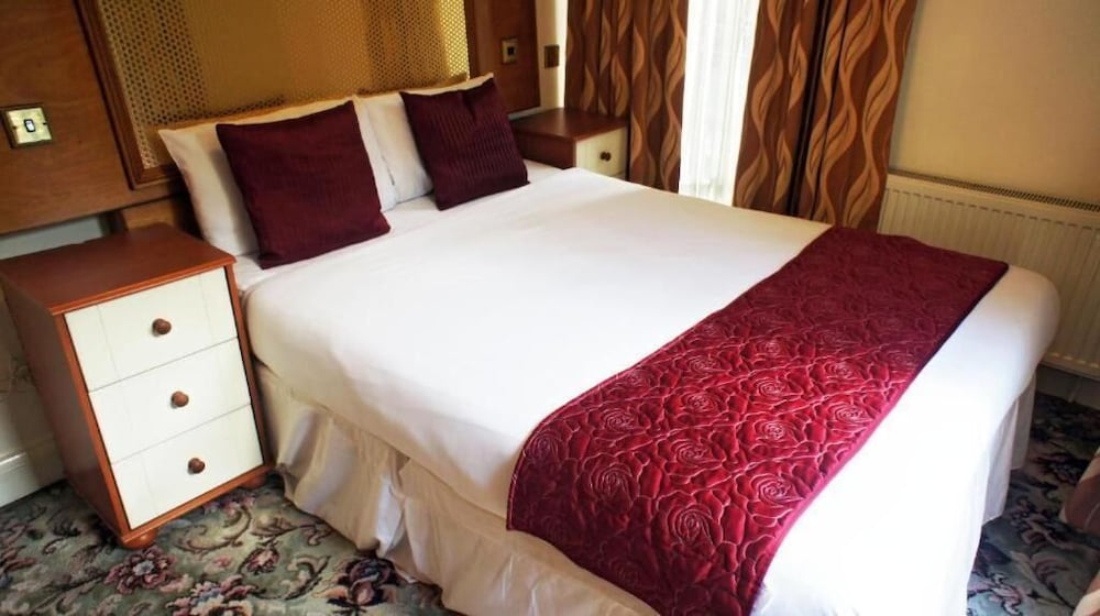Westpoint Hotel 15/50