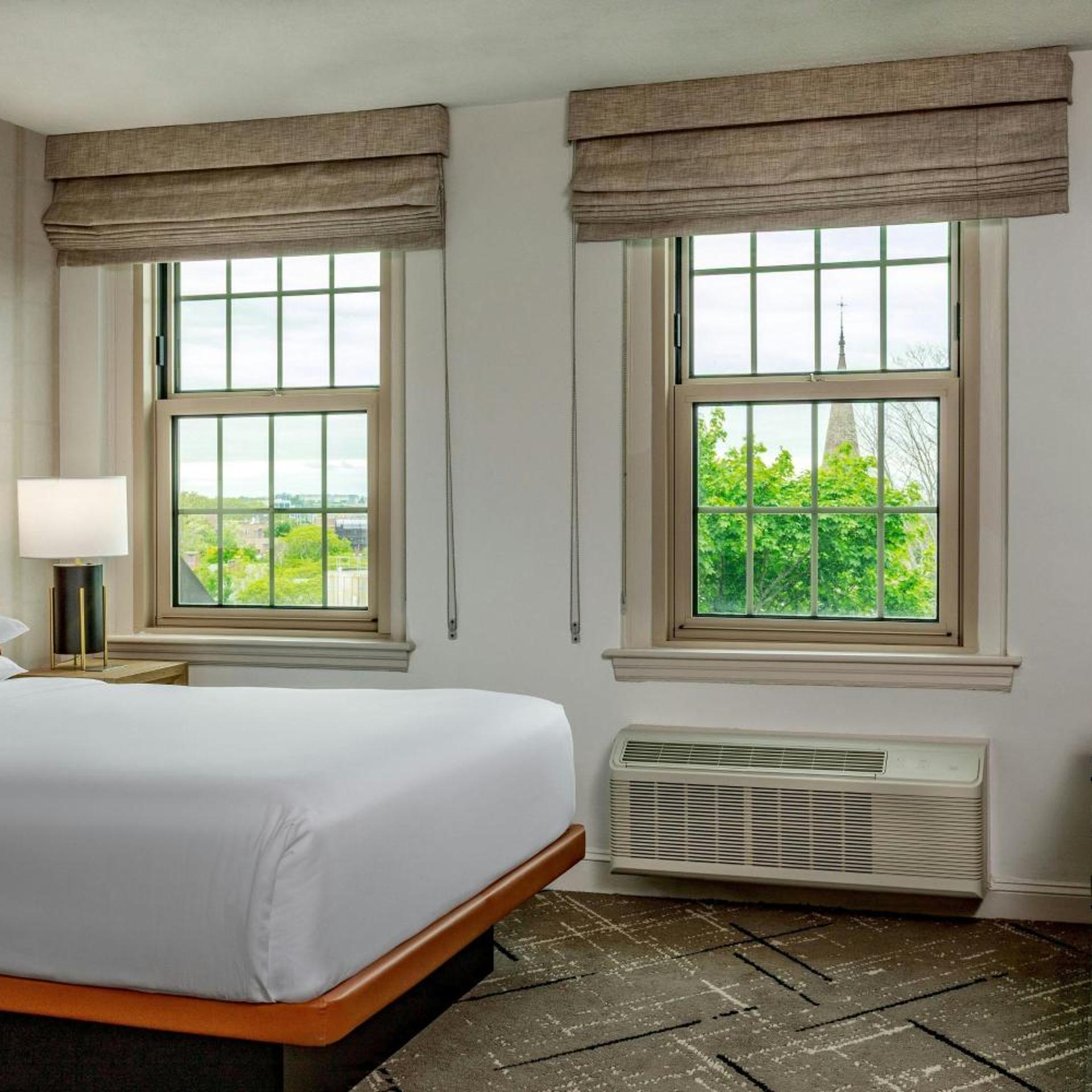 Room at Sheraton Commander Hotel, CAMBRIDGE - MA