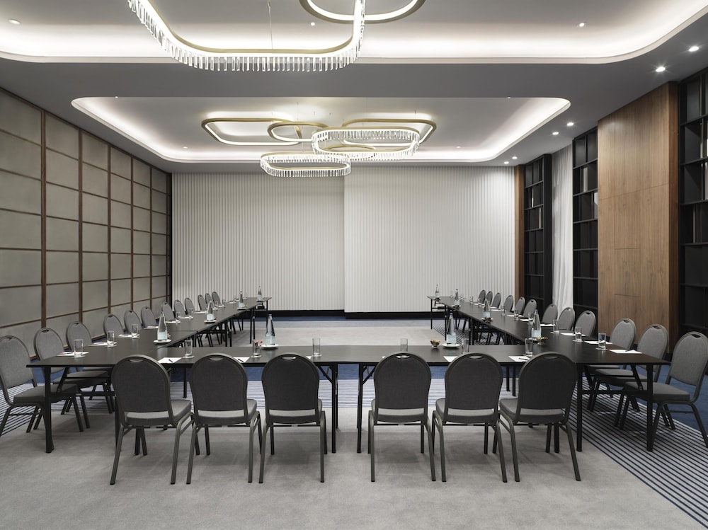 Grand Hyatt Athens 38/50