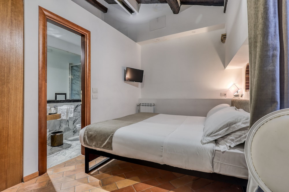 Luxury Navona 32/58