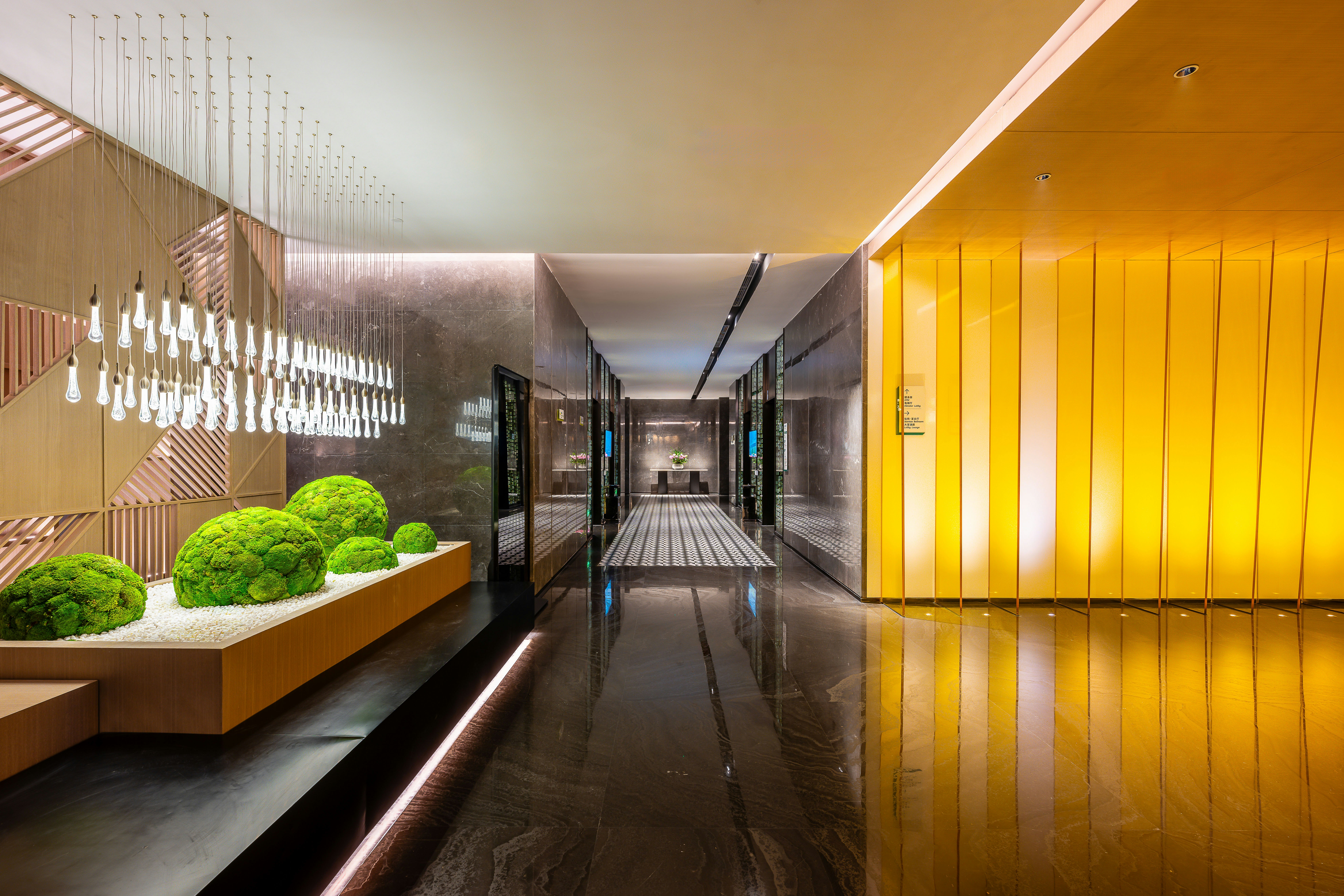 Holiday Inn Chongqing Data Valley 24/59