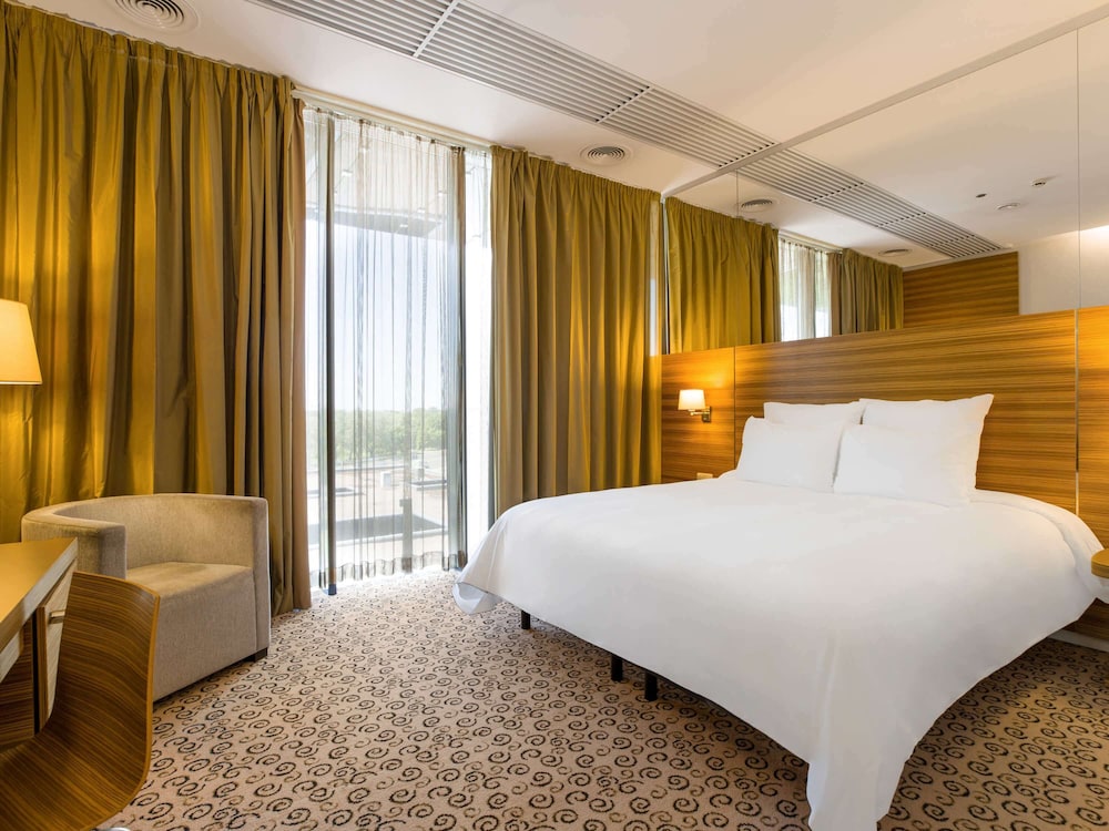 Mercure Tallinn 14/50