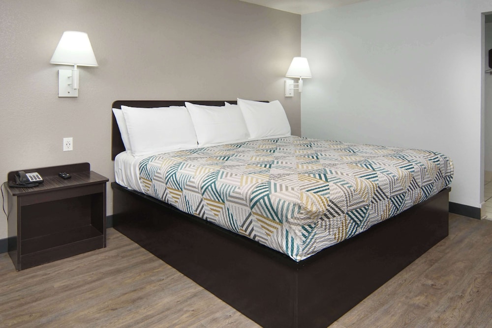 Motel6 Lancaster, TX - DeSoto - Lancaster 32/50