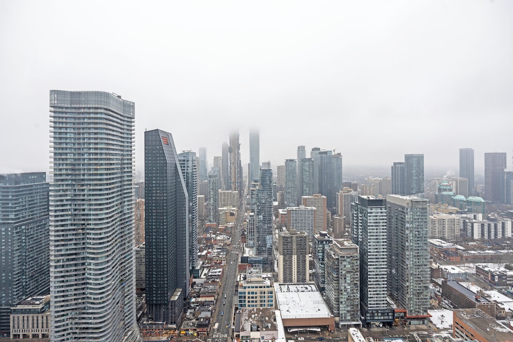 Teahouse Condos in Downtown Toronto 44/50