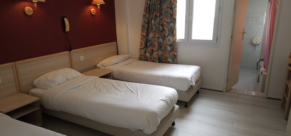 Hotel Corona 16/34