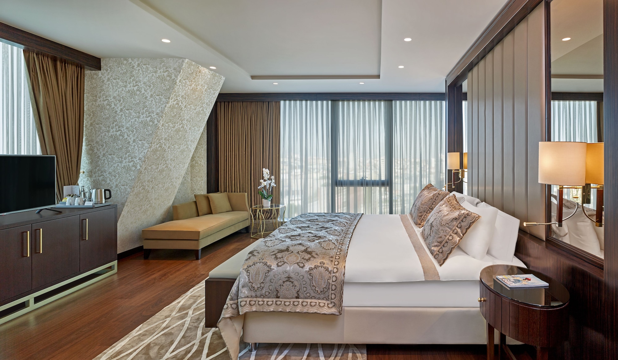 PRESIDENTIAL, SUITE, KING BED