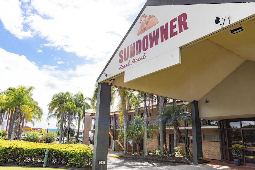 SUNDOWNER HOTEL MOTEL 5/49