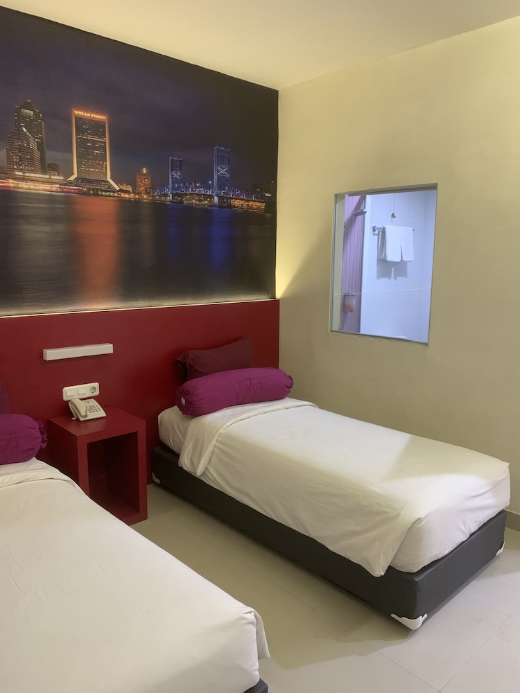 Liberta Hub Singosari Malang 13/65