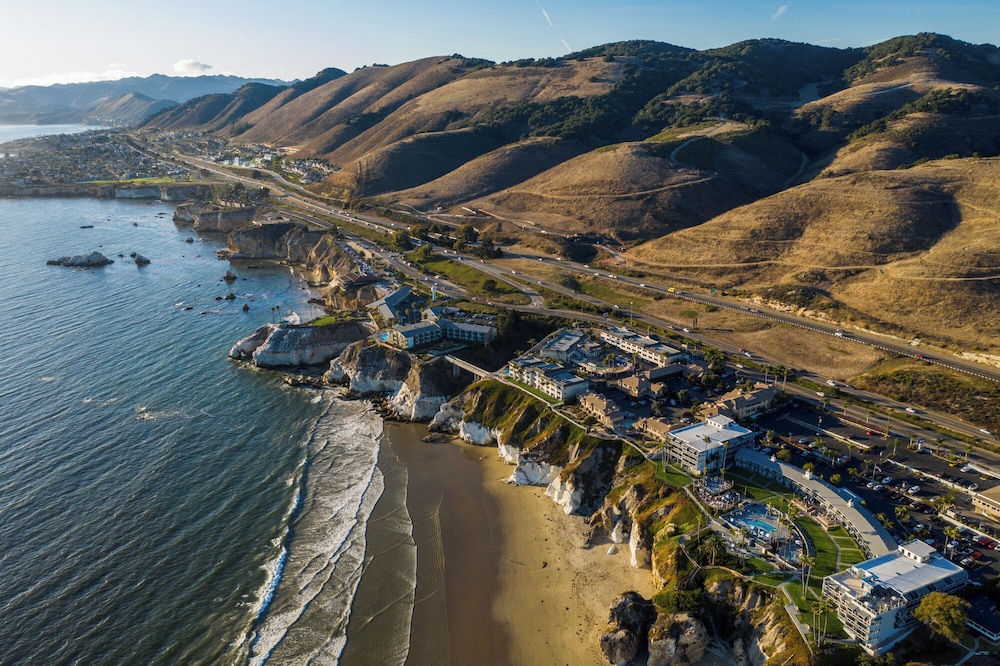 SeaCrest Oceanfront Hotel 63/70