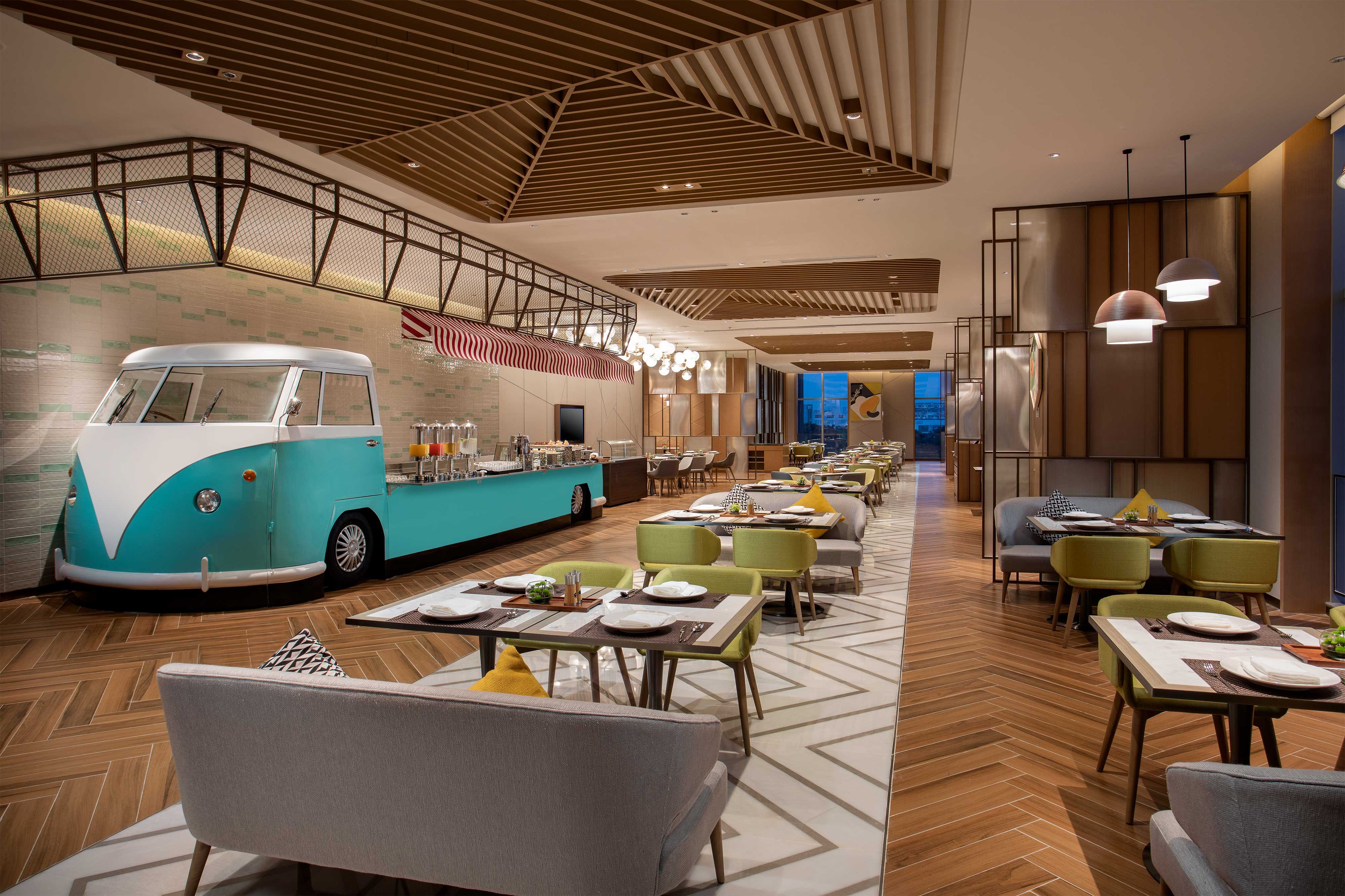 Holiday Inn Wuxi Central Station 36/56
