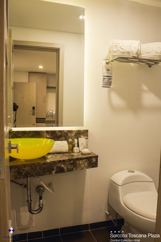 Hotel Toscana Plaza 56/65