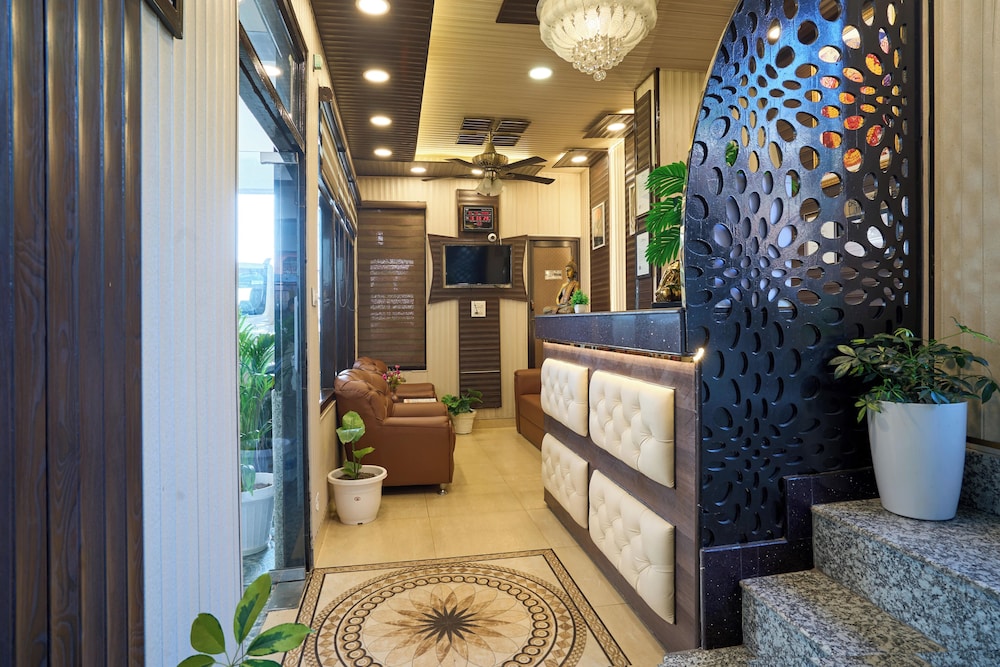 Treebo Roshan House 8/49