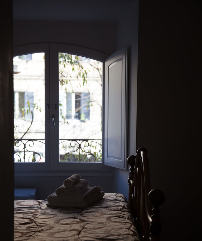 Deluxe Rooms 29/59