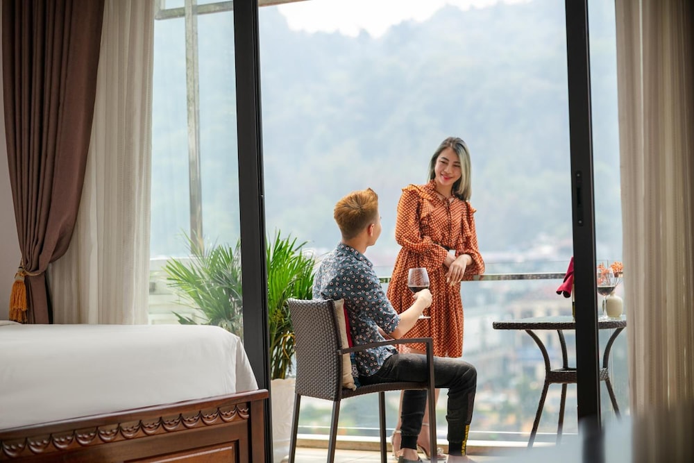 Sapa Mountain Queen House 12/56