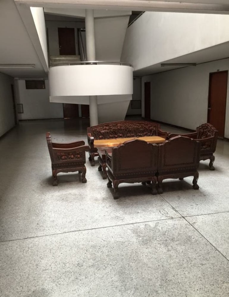 Ittipol Apartment 6/11