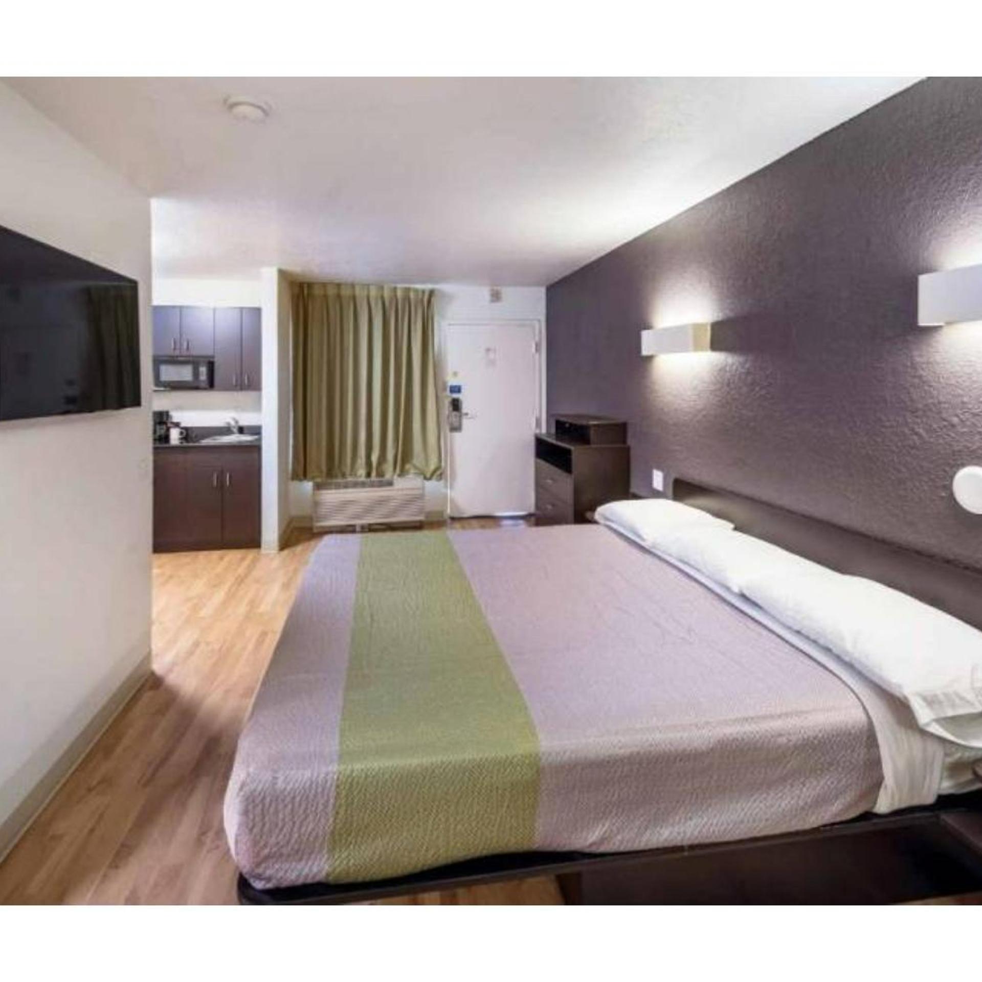 Studio6 Irving, TX - Irving DFW Airport East 8/34
