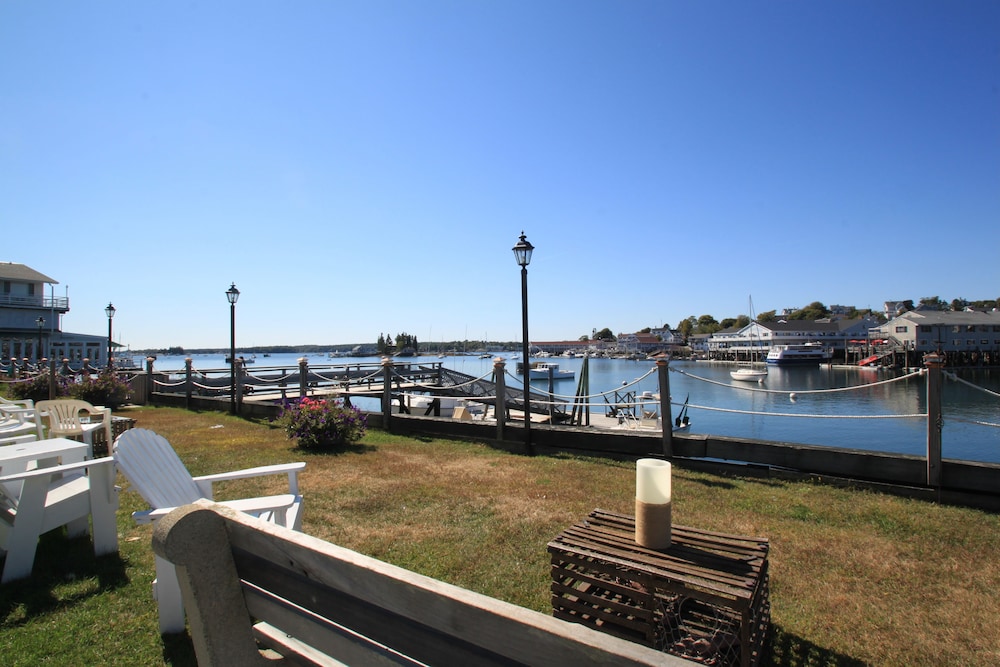 Boothbay Harbor Inn 53/69